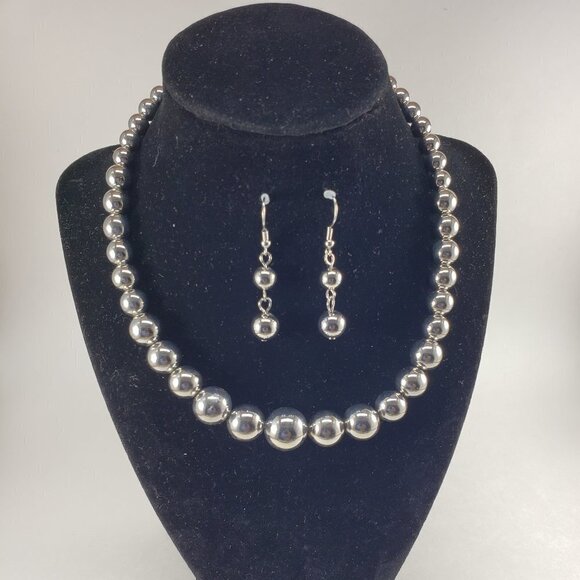 Silver-Tone Sparkling Beaded Necklace & Drop Dangle Earrings Women's Jewelry Set - Picture 5 of 9